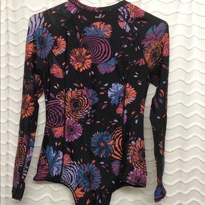 Volcom one piece full sleeve